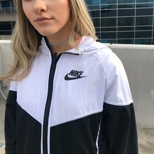 Nike windbreaker